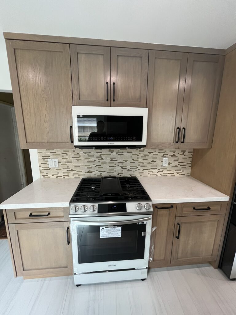 Kitchen and Laundry – Buena Park